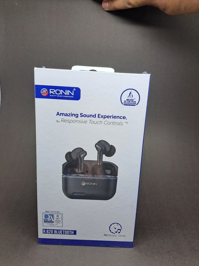 Earbuds R-820