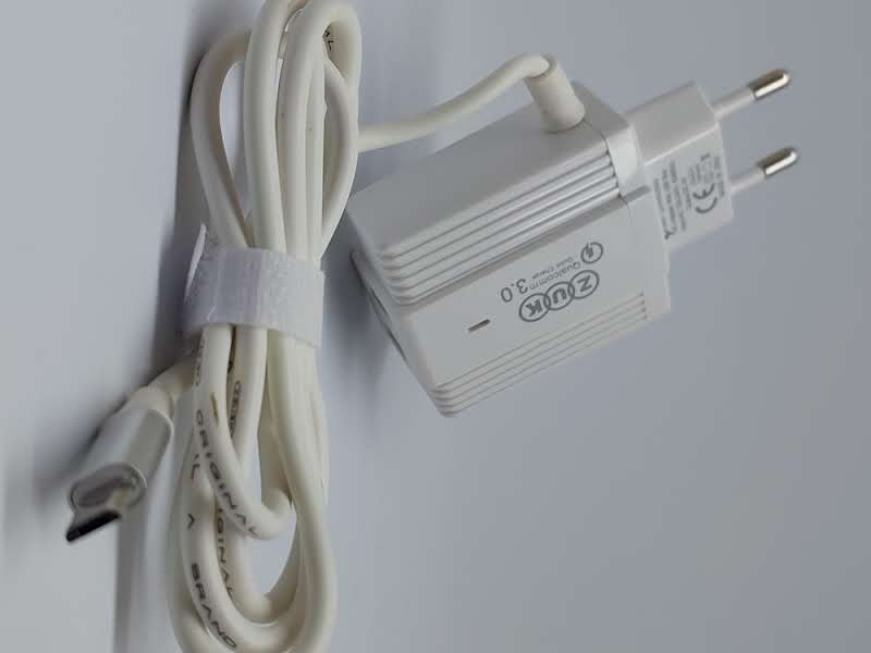 ZUK -2USB micro adaptor 4.4A