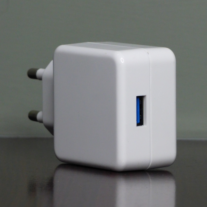 NIT Universal Mobile Charging Adaptor